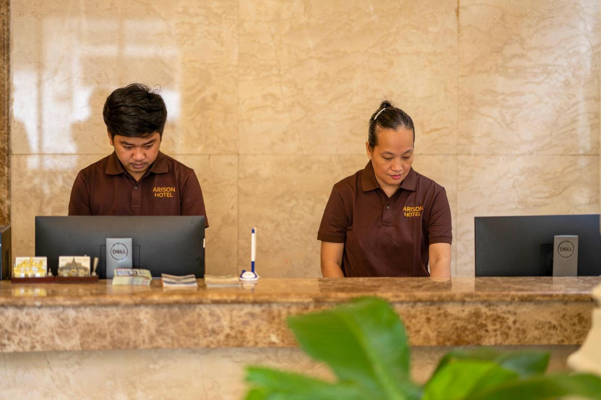 Arison Hotel Phnom Penh Exterior foto