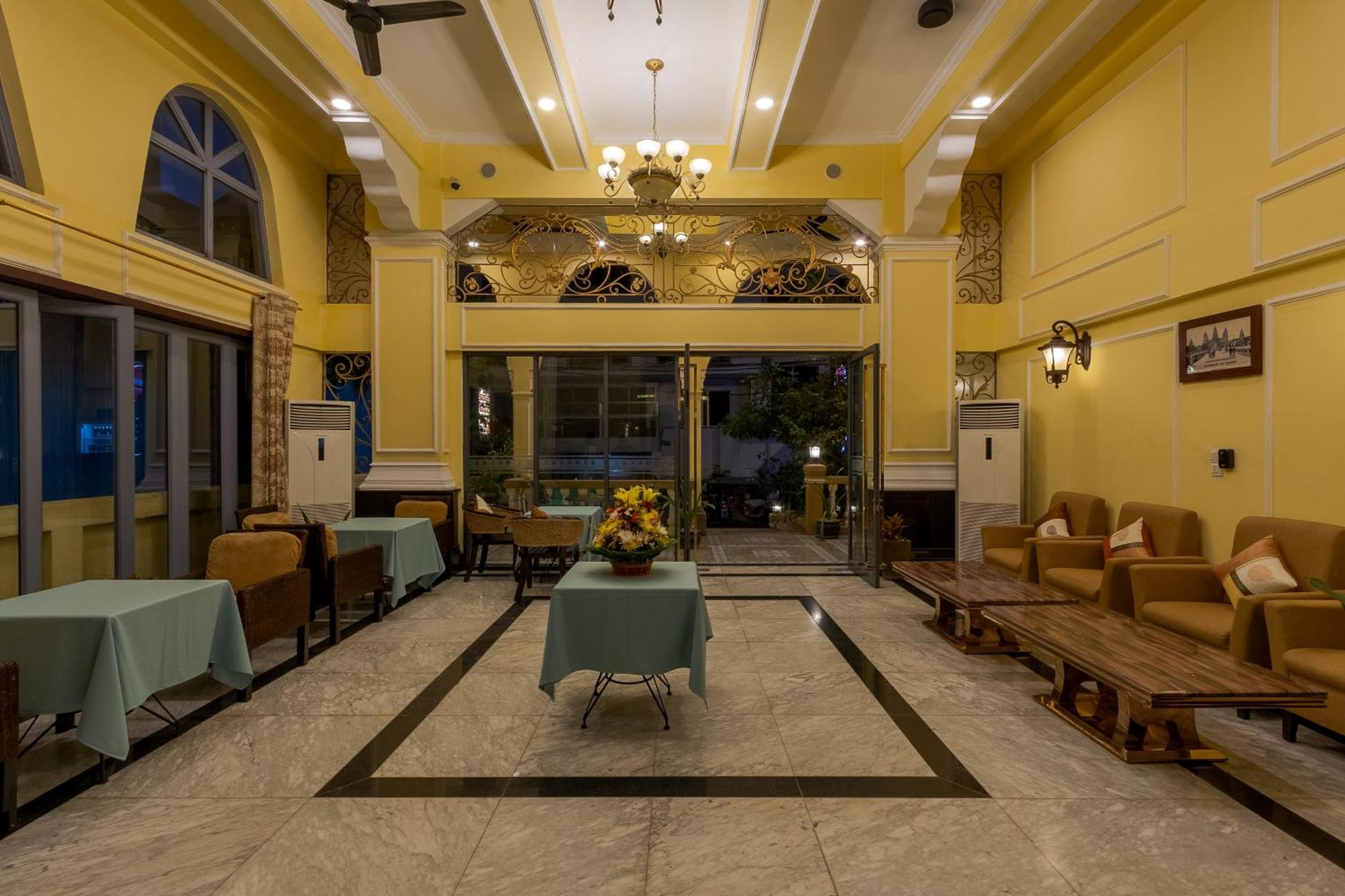Arison Hotel Phnom Penh Exterior foto